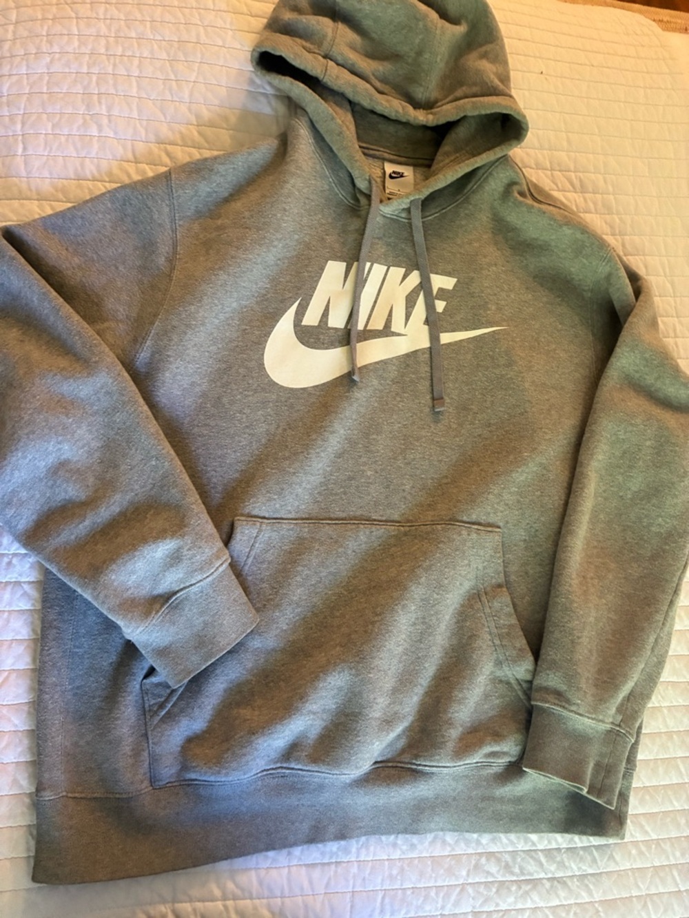 Nike Heather Gray Pullover Hoodie